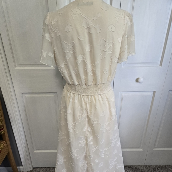 Simplee Boho Floral Dress - Picture 4 of 10